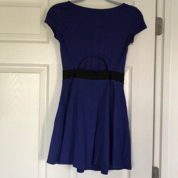 Indigo Dress with Cutout by AE - Picture 4 of 6